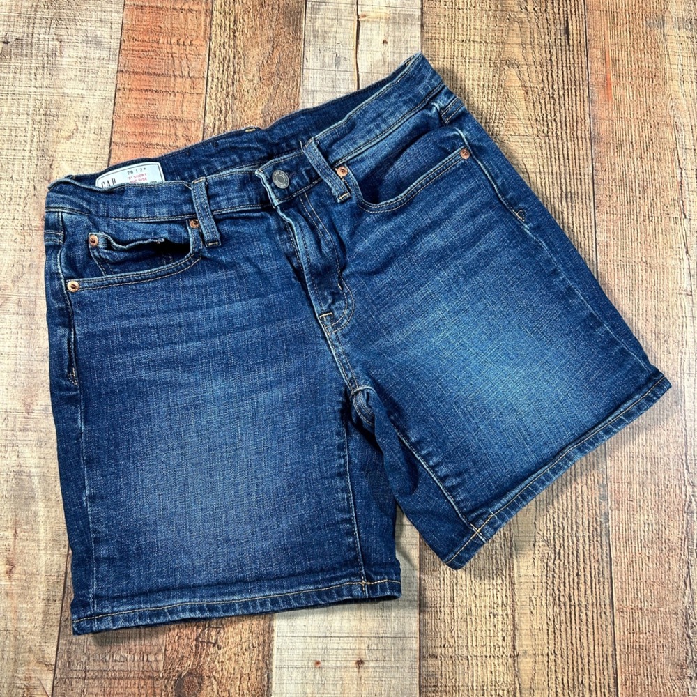 Gap Blue Denim 5" Mid Rise Shorts Dark Wash Stretch Casual Summer Size 26 2R